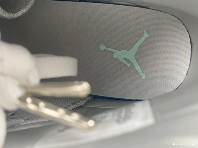 1st Kicks Jordan Mint Foam Air 6 DQ4914-103 WMNS 0724